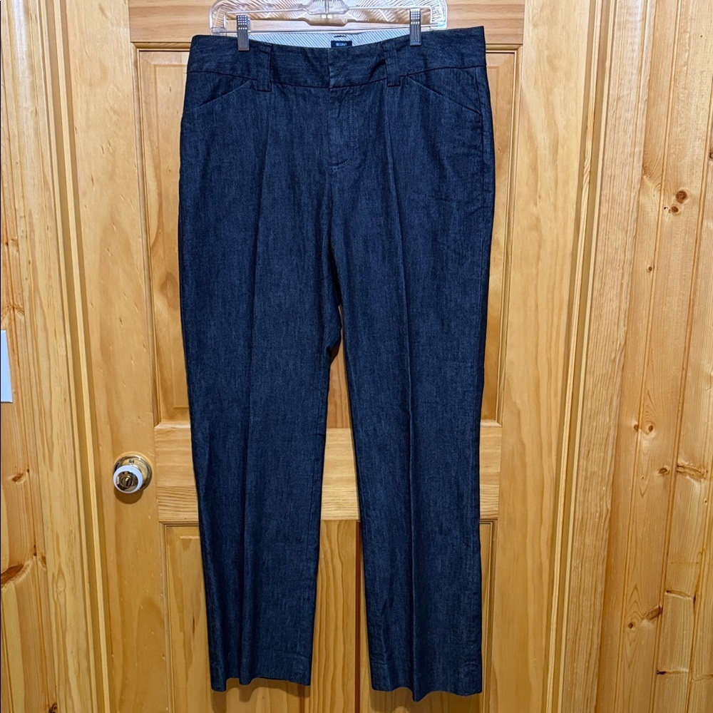 GAP Women's Straight-Leg Trouser Denim Pants in Dark Blue.  Size 14